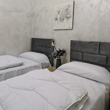 Appartamento Appena Ristrutturato Bologna Centro Storico Екстериор снимка